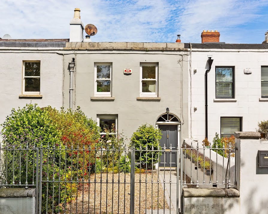 This recentlyrefurbished house in Portobello is priced at €800K